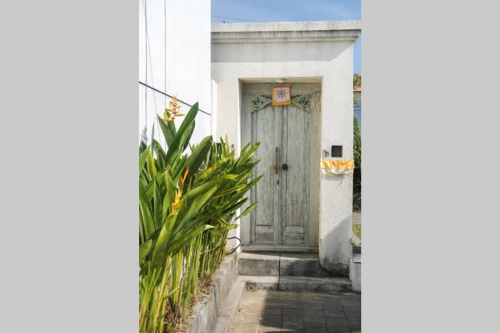 Kiki Village Bathtub And Living Room Canggu Екстериор снимка