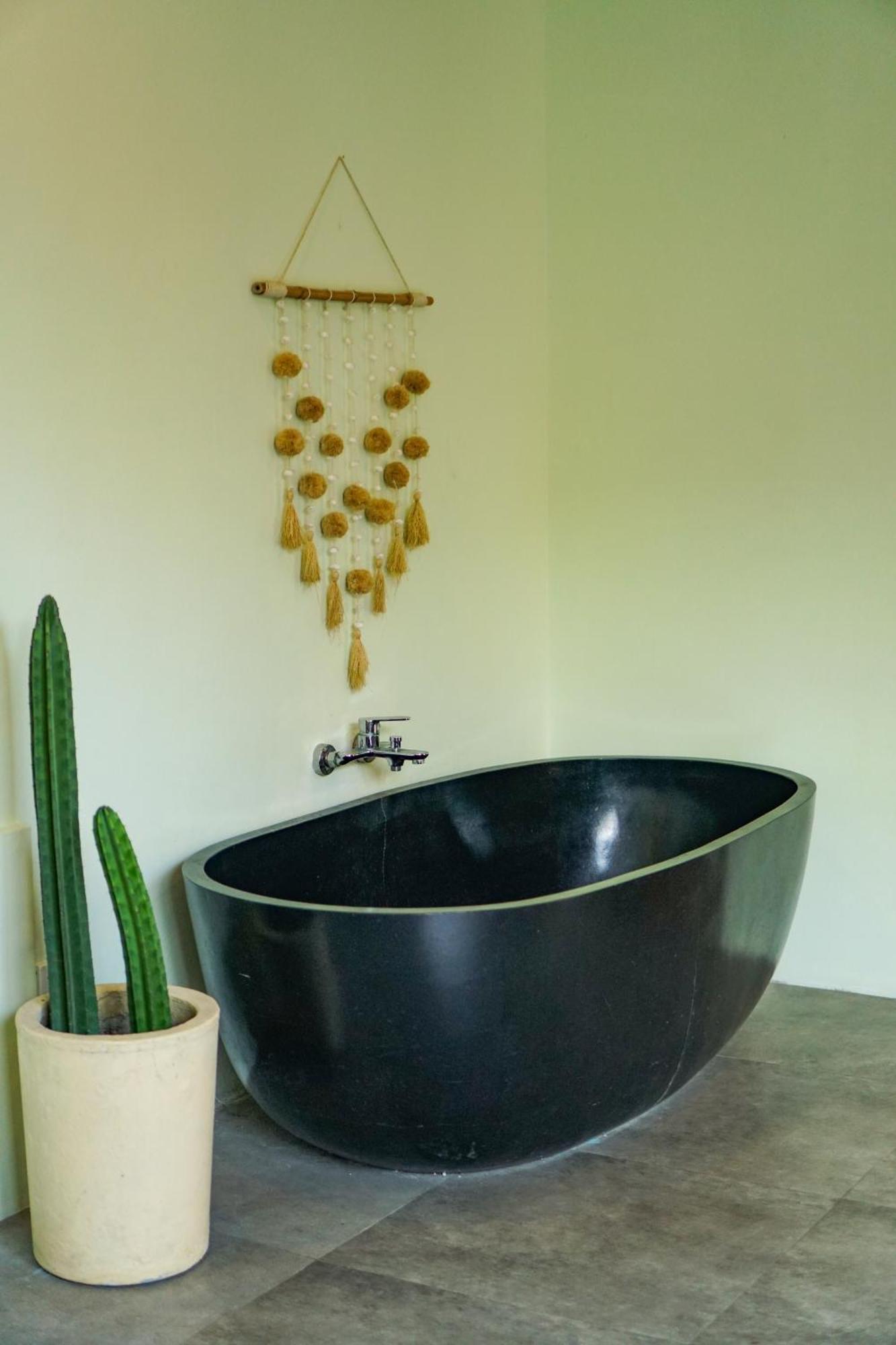 Kiki Village Bathtub And Living Room Canggu Екстериор снимка