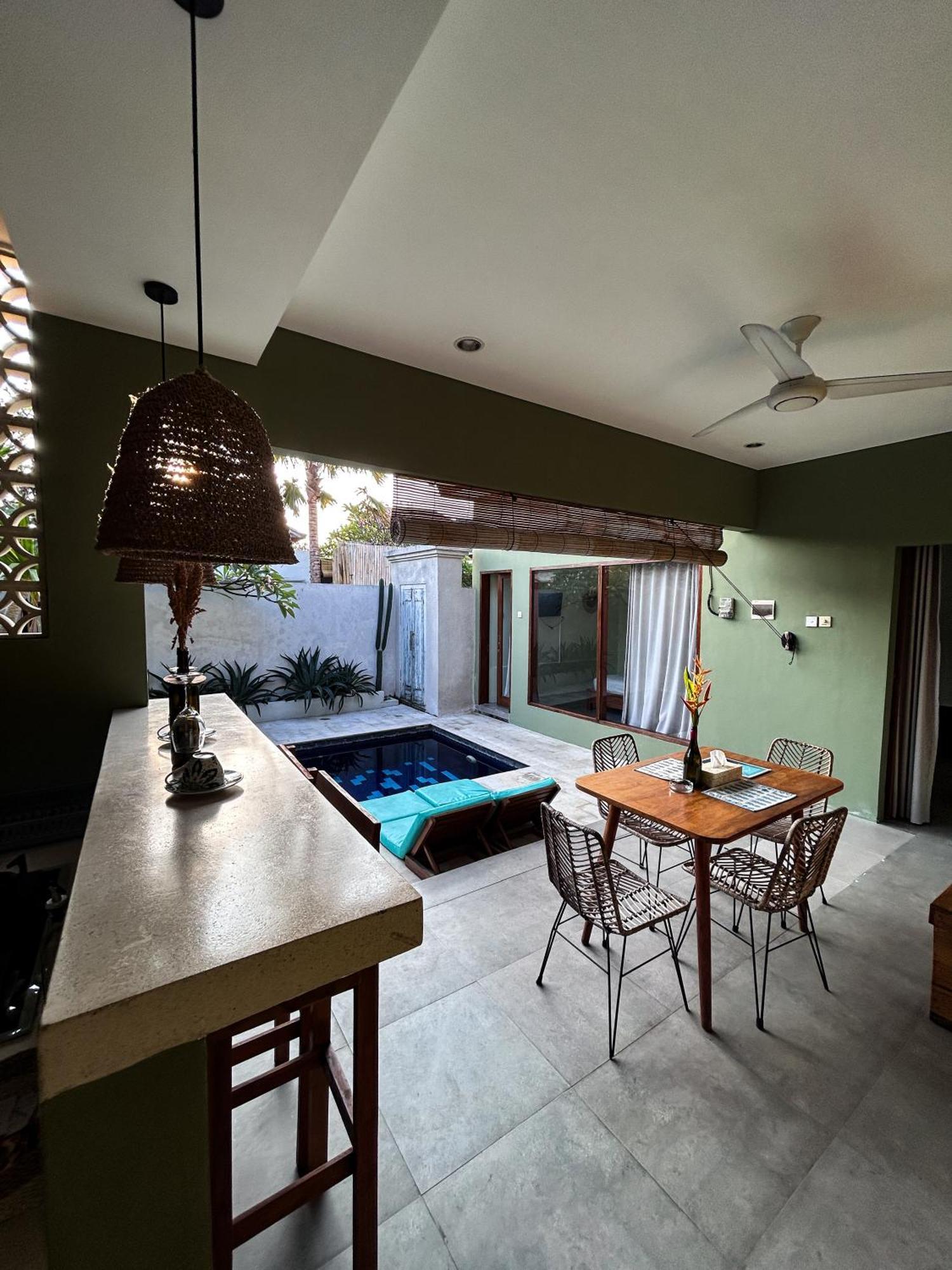 Kiki Village Bathtub And Living Room Canggu Екстериор снимка
